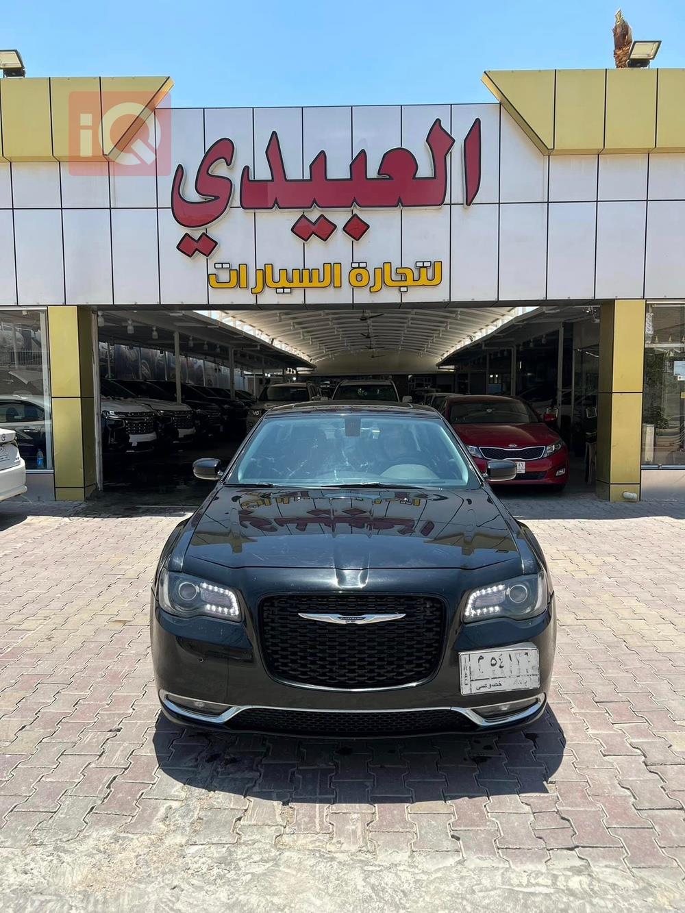 کرایسلەر 300